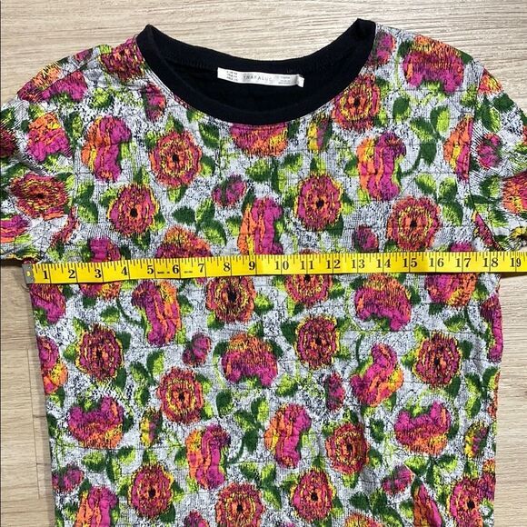 Zara Trafaluc Quilted Floral Pullover Sweatshirt – Multicolor Size Medium - Picture 9 of 10